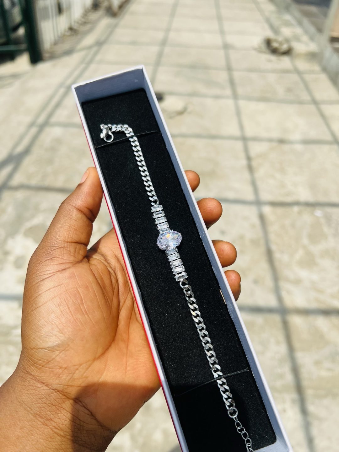 Oval chain link Cz bracelet - Image 3