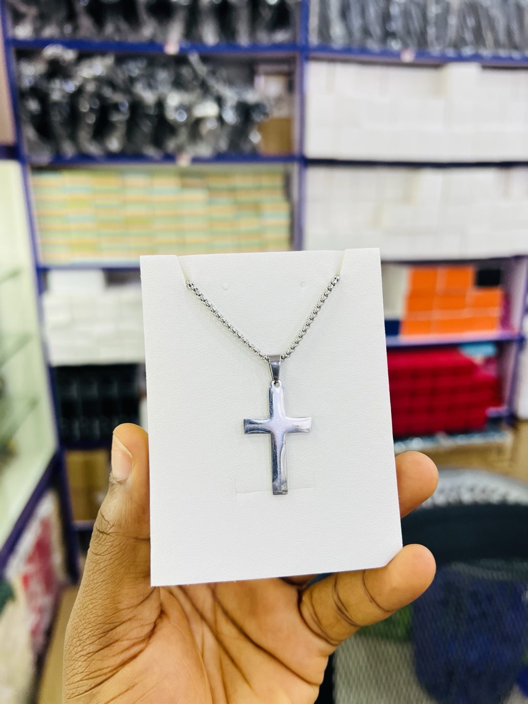 Silver cross engraved necklace - Image 5