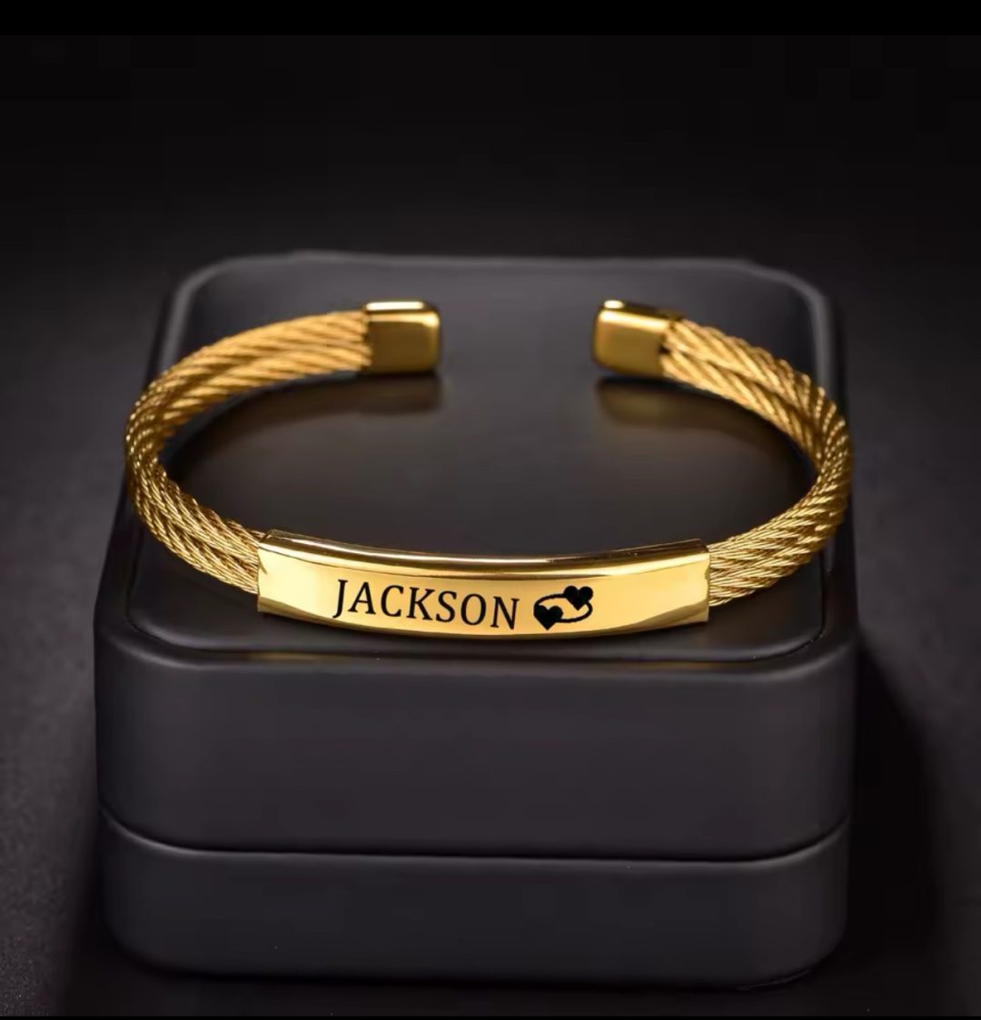 Curve engraved bracelet - Image 3