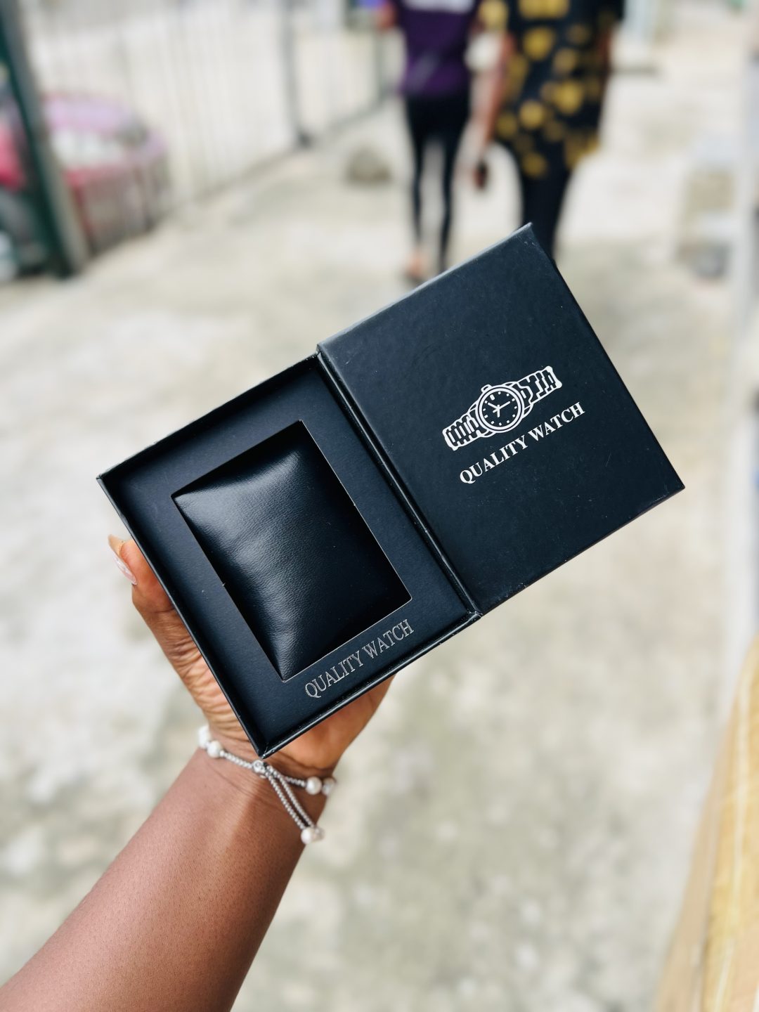Quality Watch box - Image 3