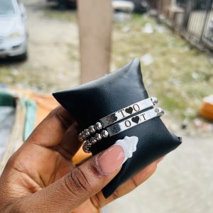 Silver beaded engraved bracelet