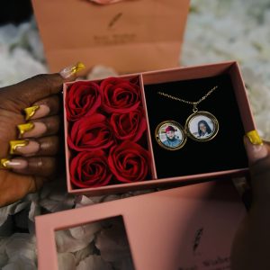 Gold circle locket with paper box
