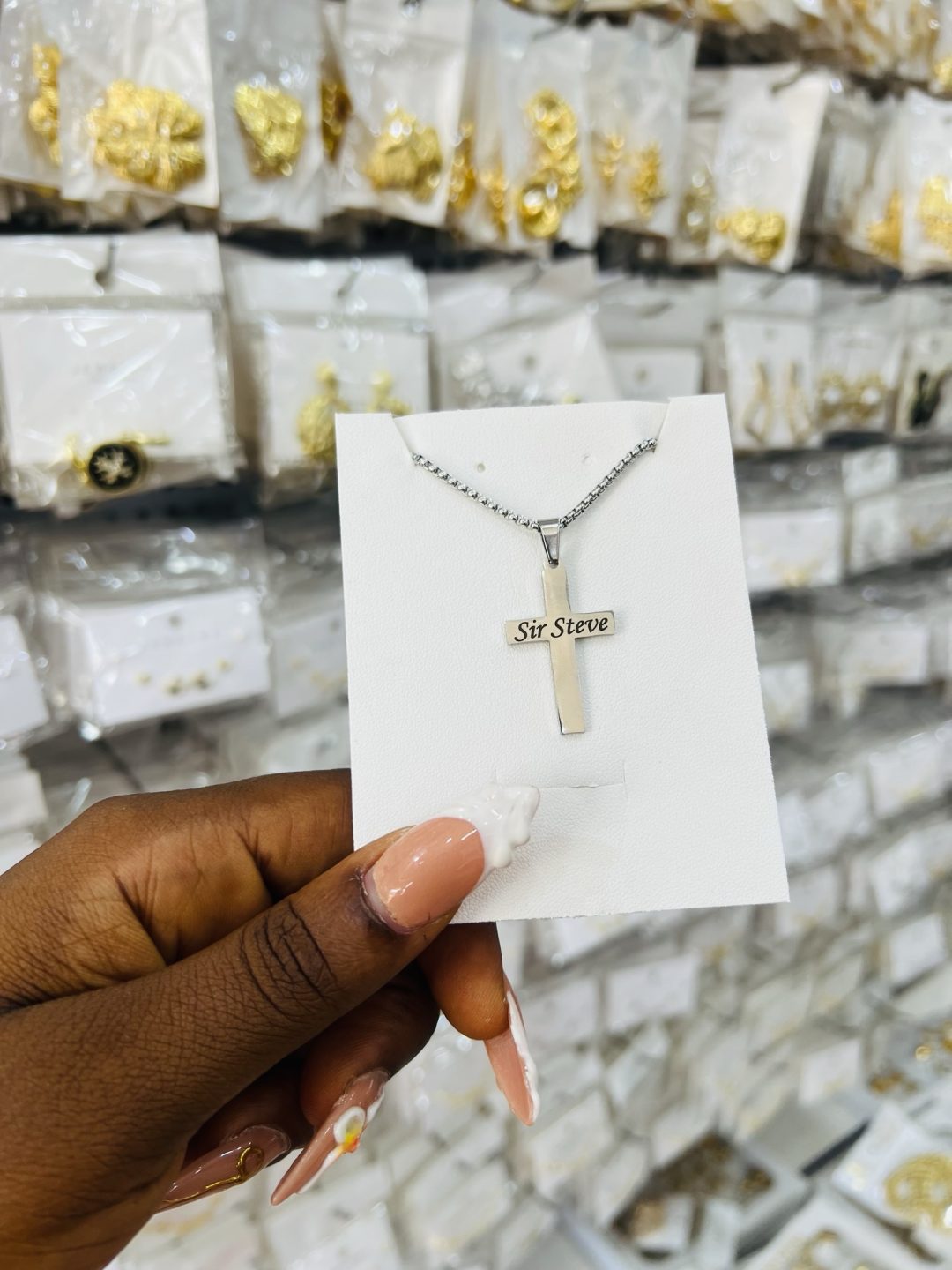 Silver cross engraved necklace - Image 3