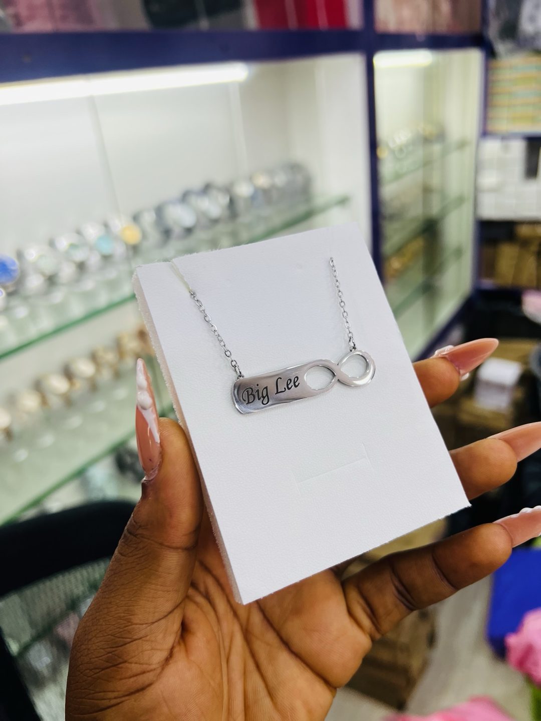Silver infinity engraved necklace - Image 3