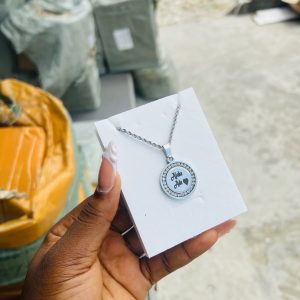 Stoned round engraved necklace