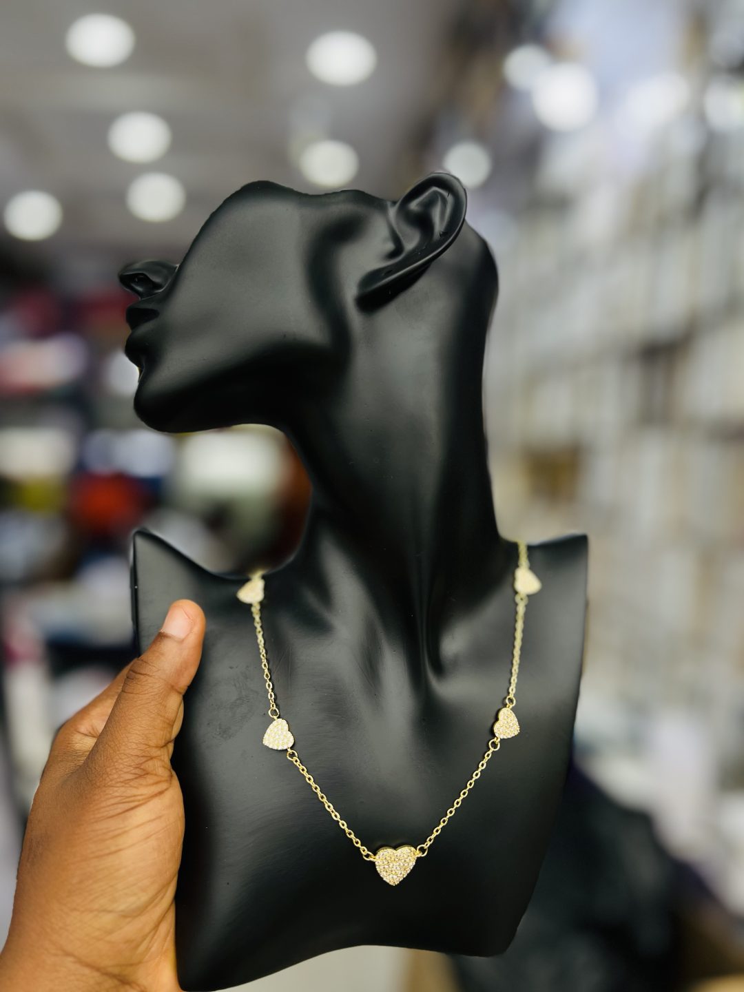 Five heart gold  necklace - Image 2