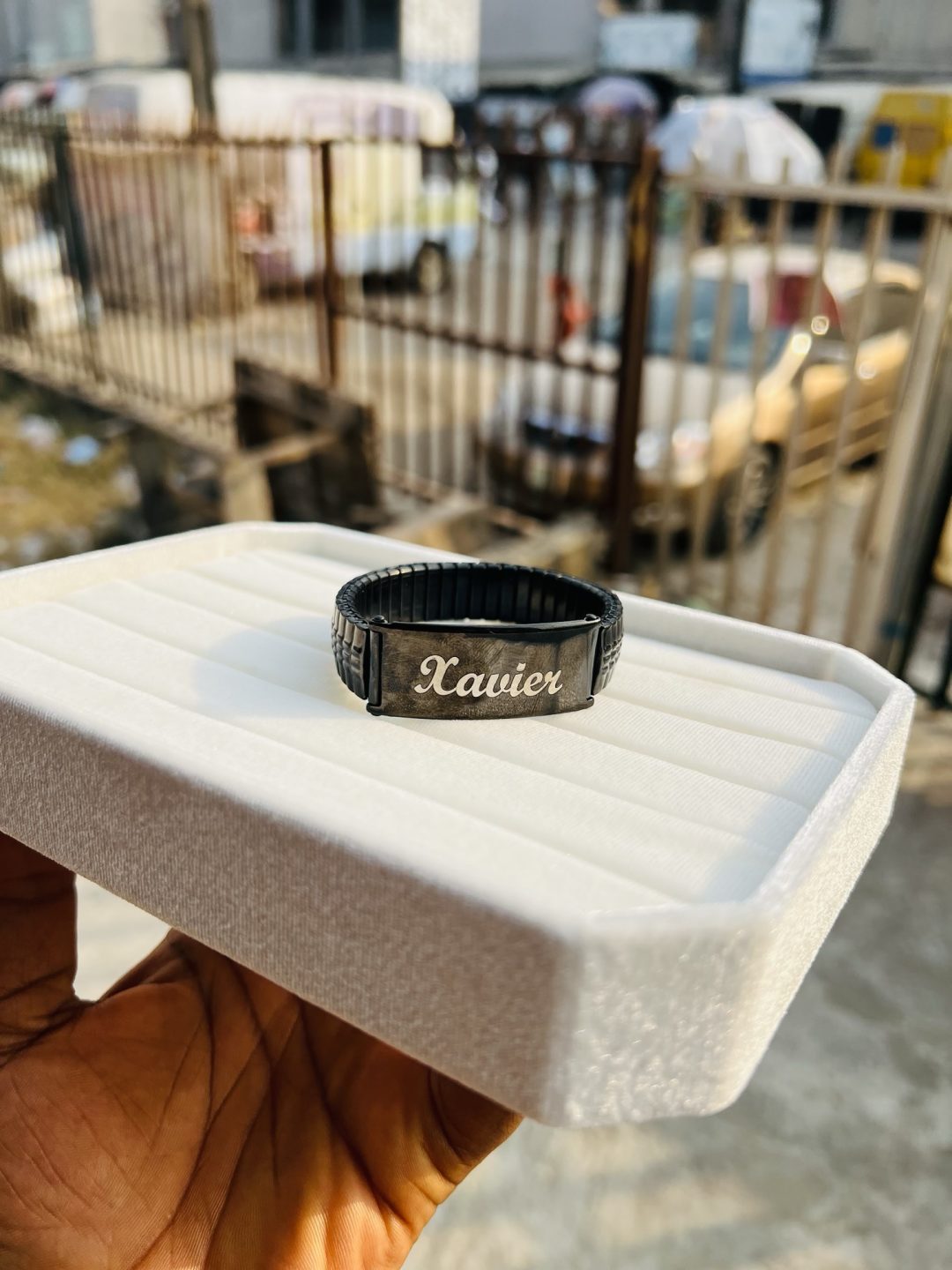 Black stretchy bracelet - Image 2