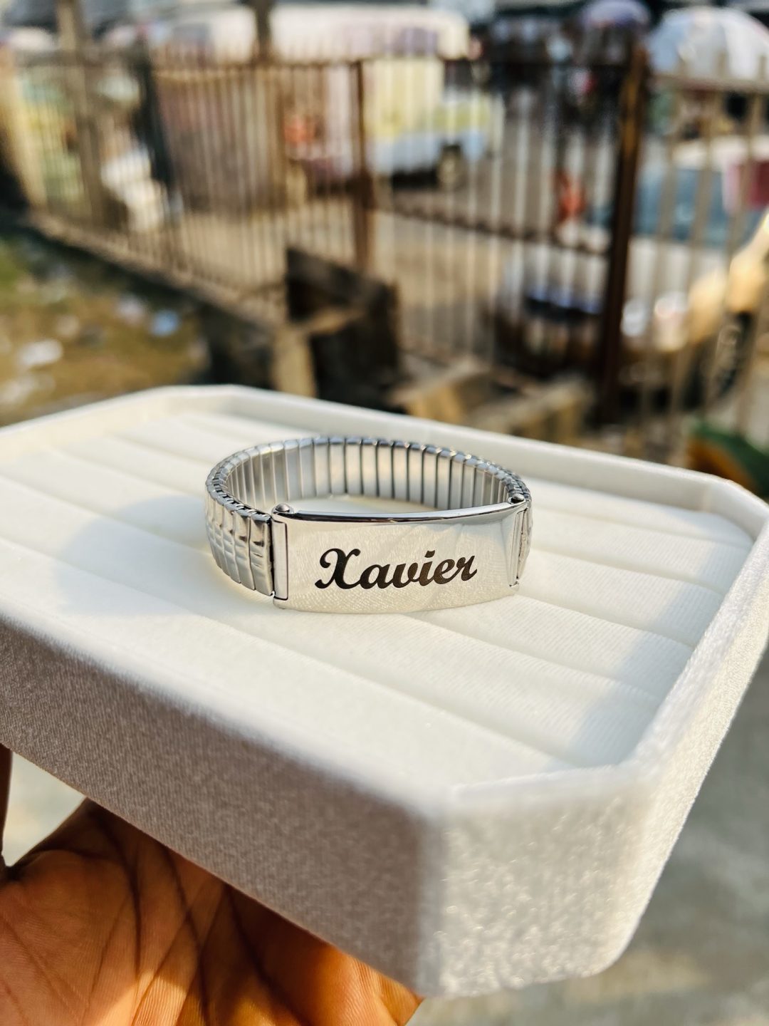 Silver stretchy bracelet - Image 3