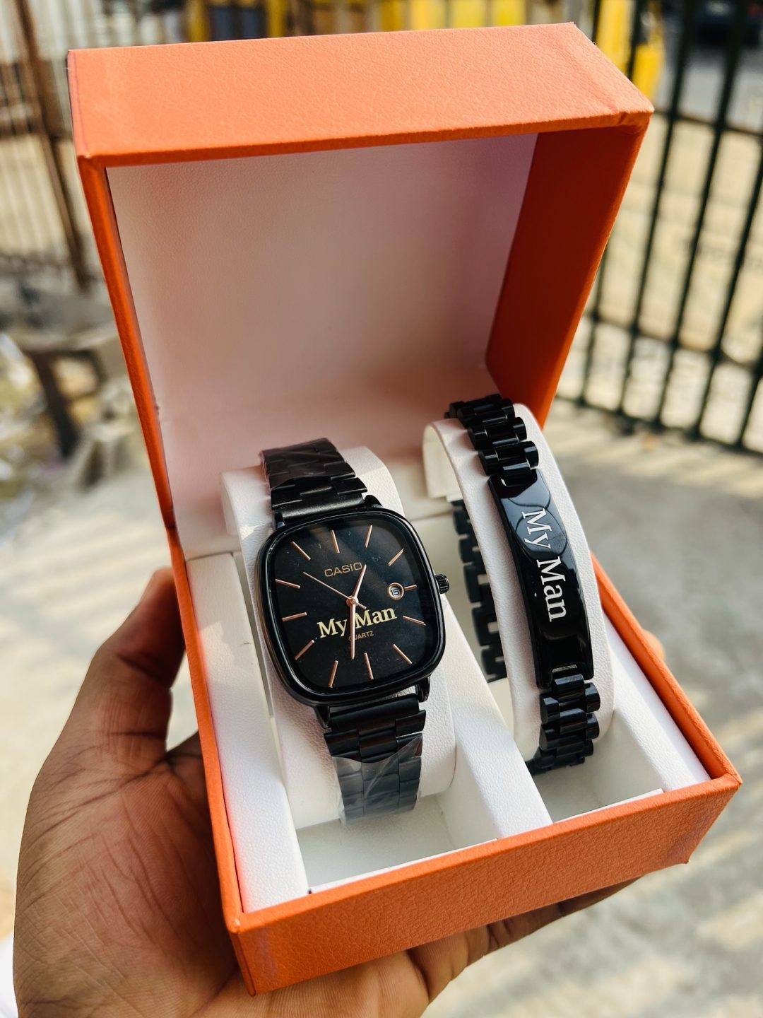 Black face Casio watch and bracelet - Image 3