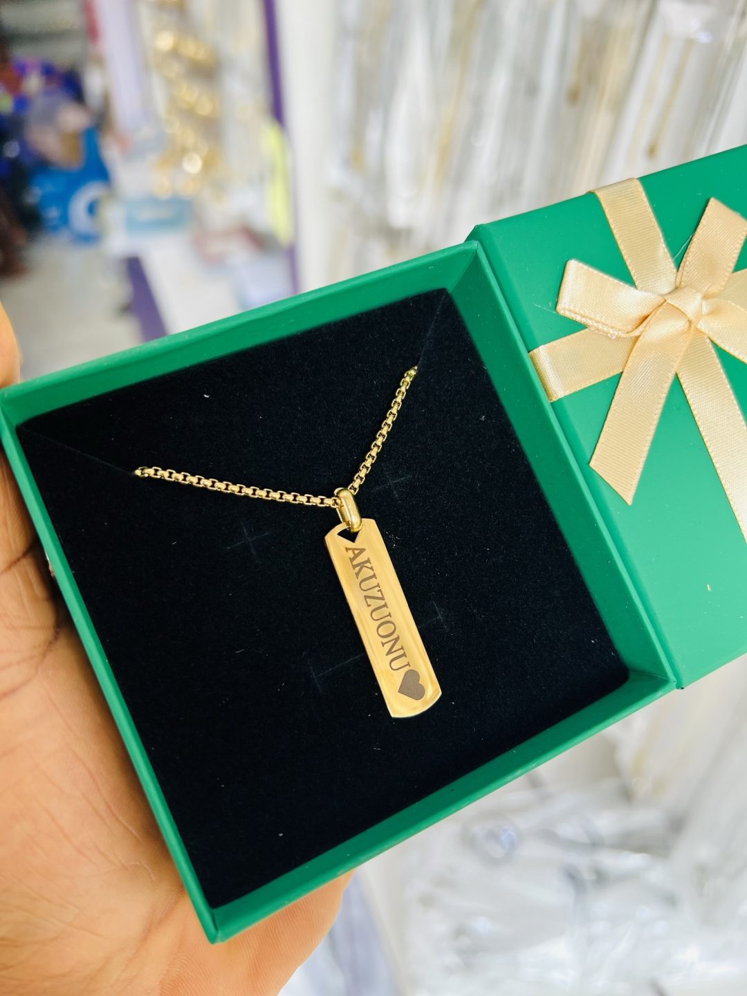 Gold flat Engraved necklace - Image 3