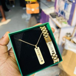 Gold flat necklace and bracelet set with box