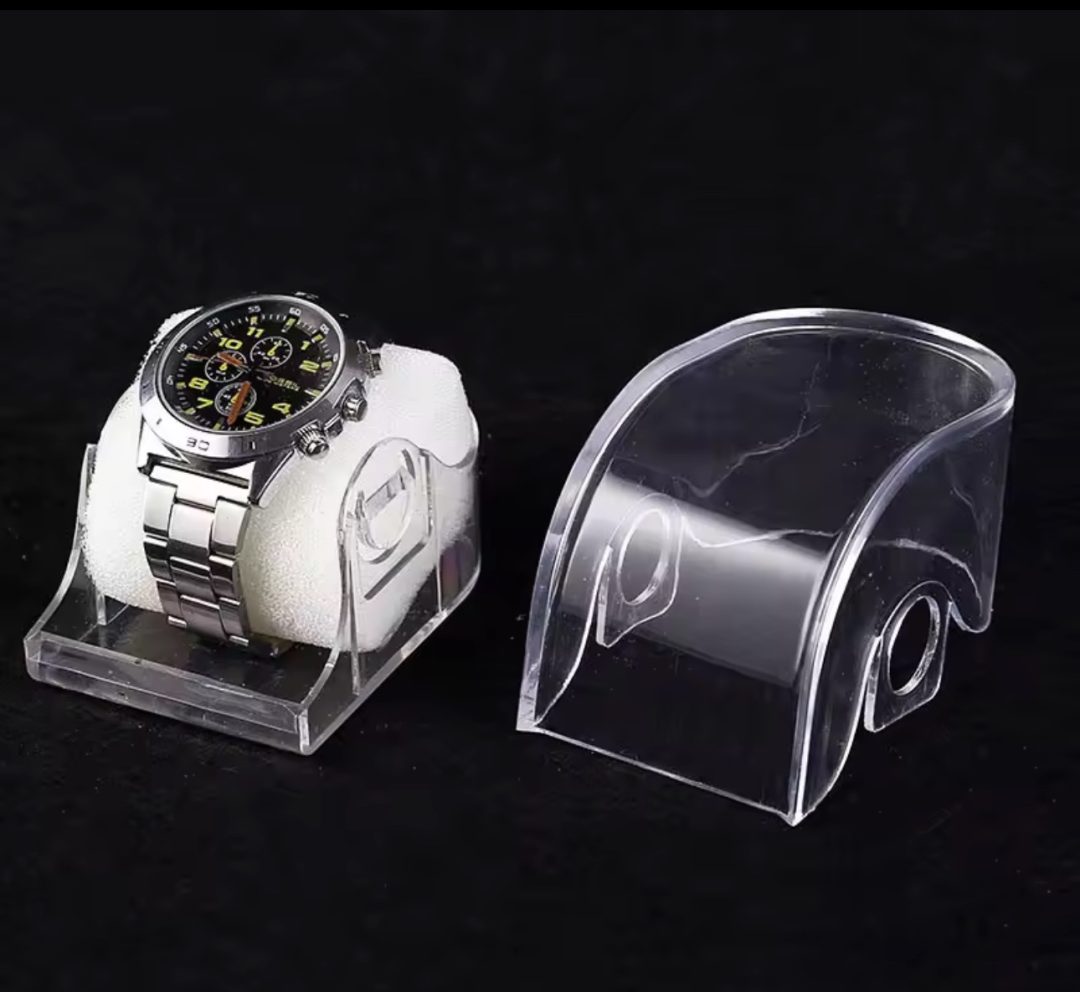 Simple plastic watch box