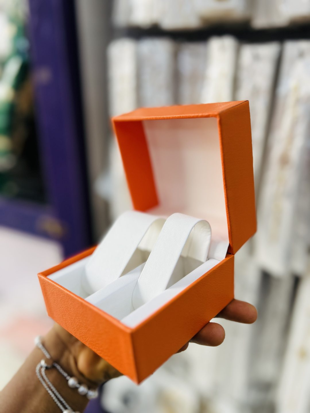 Orange watch Combo box - Image 4