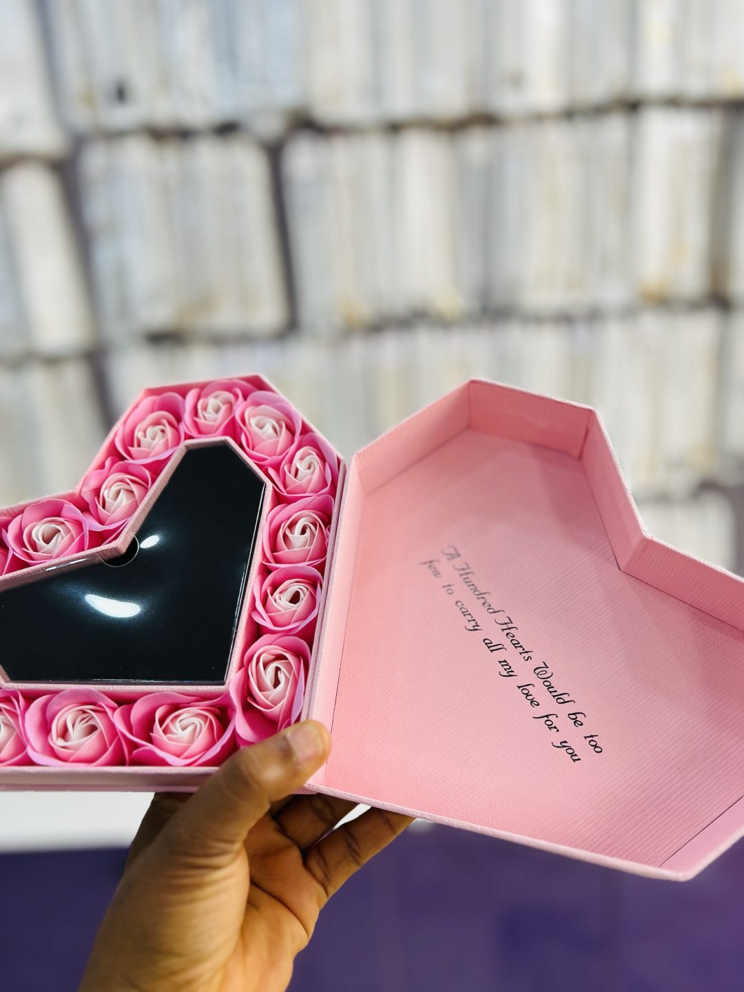 Romantic pearl heart shaped rose box - Image 5
