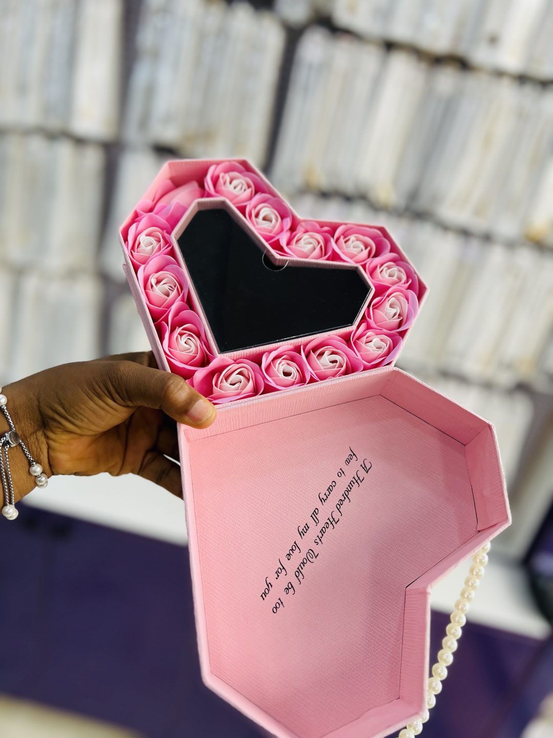 Romantic pearl heart shaped rose box - Image 4