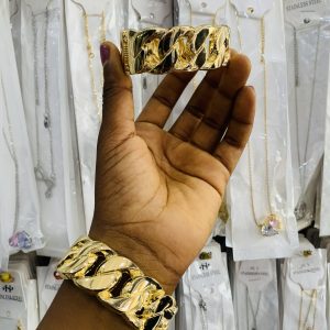Cuban link chunky bracelet