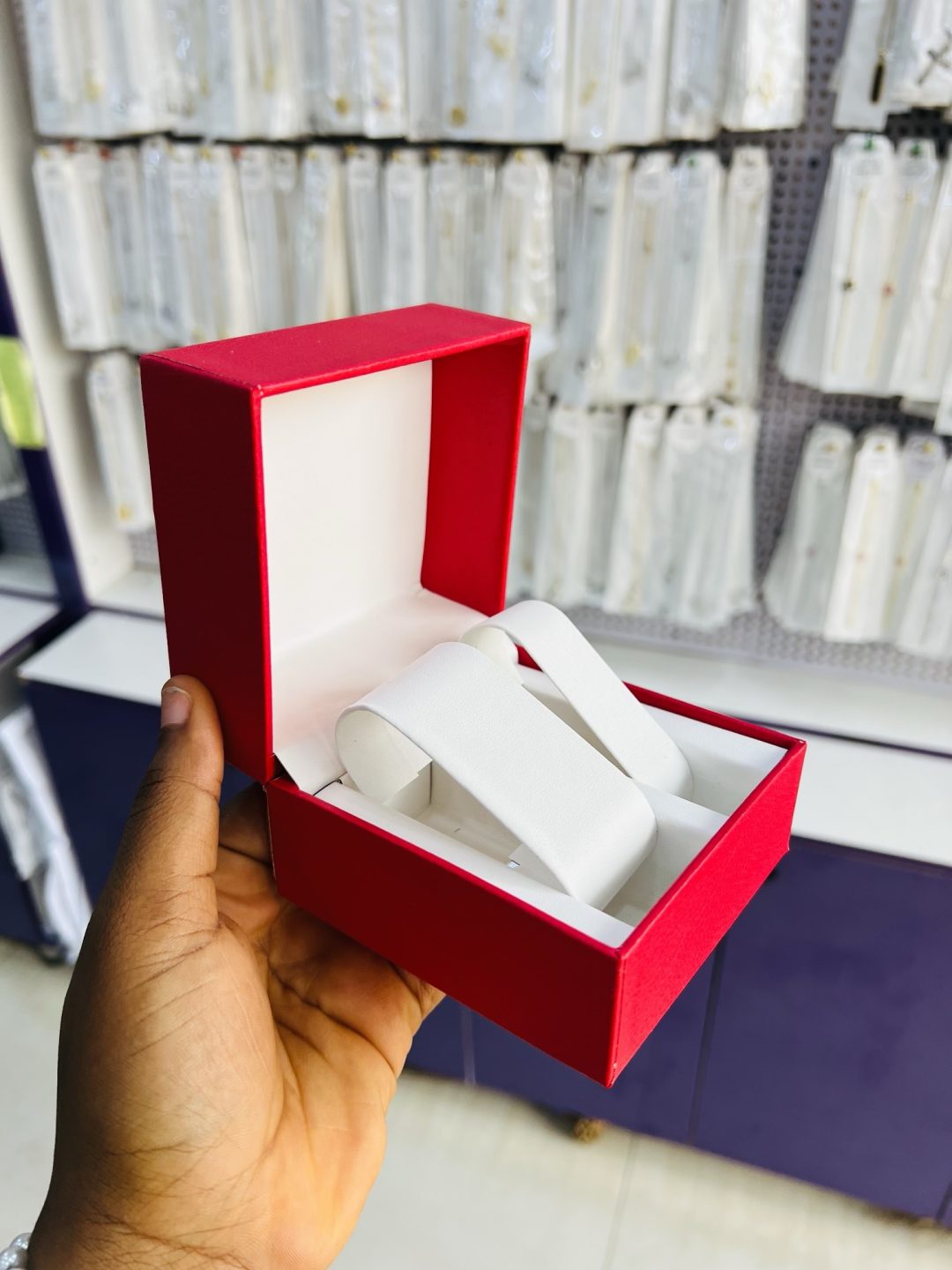 Red watch combo box