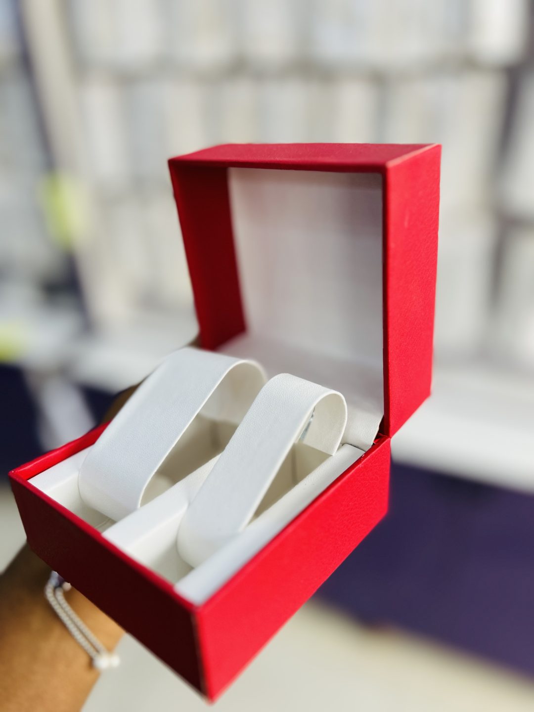Red watch combo box - Image 2