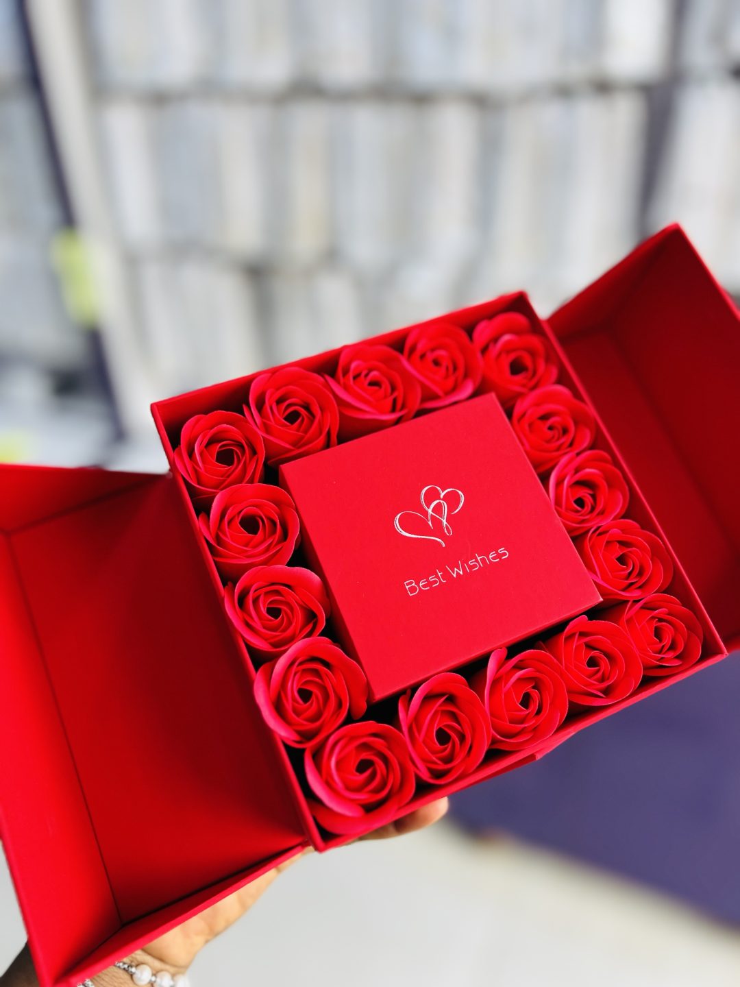 Full rose secret box
