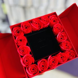 Luxury Full red rose flower box love box