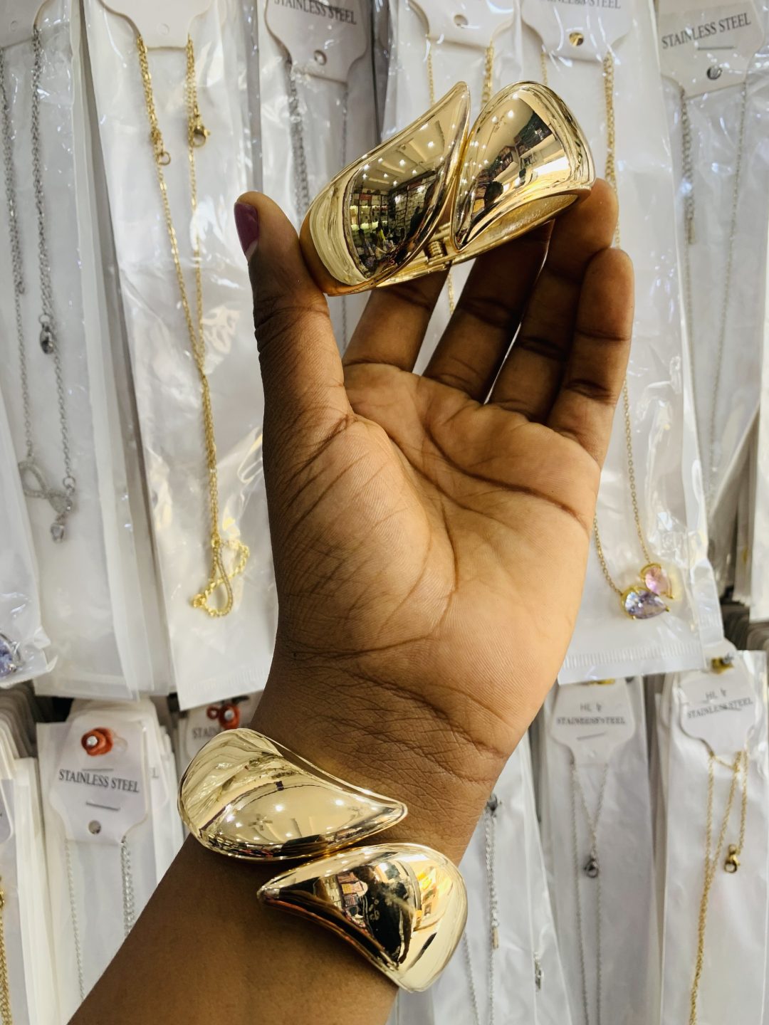 Mildred chunky bangle - Image 2
