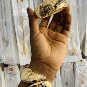 Mildred chunky bangle