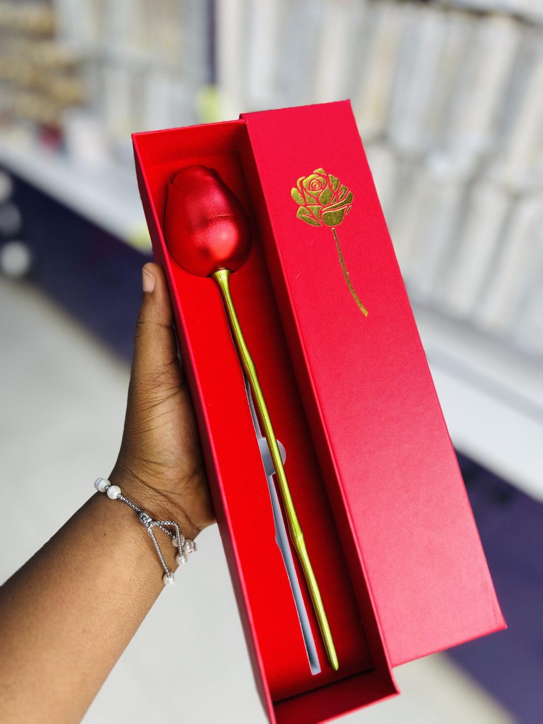 Single rose metal plastic box - Image 2