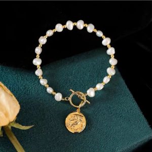 Victorian pearl necklace and bracelet Combe