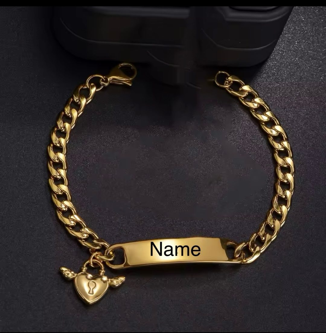 Winged Engraved mini Cuban bracelet