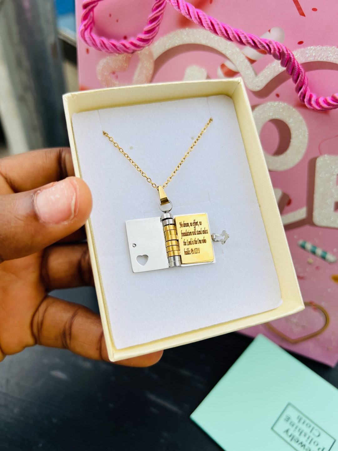 3 Pages Booklet  Engraved necklace - Image 4