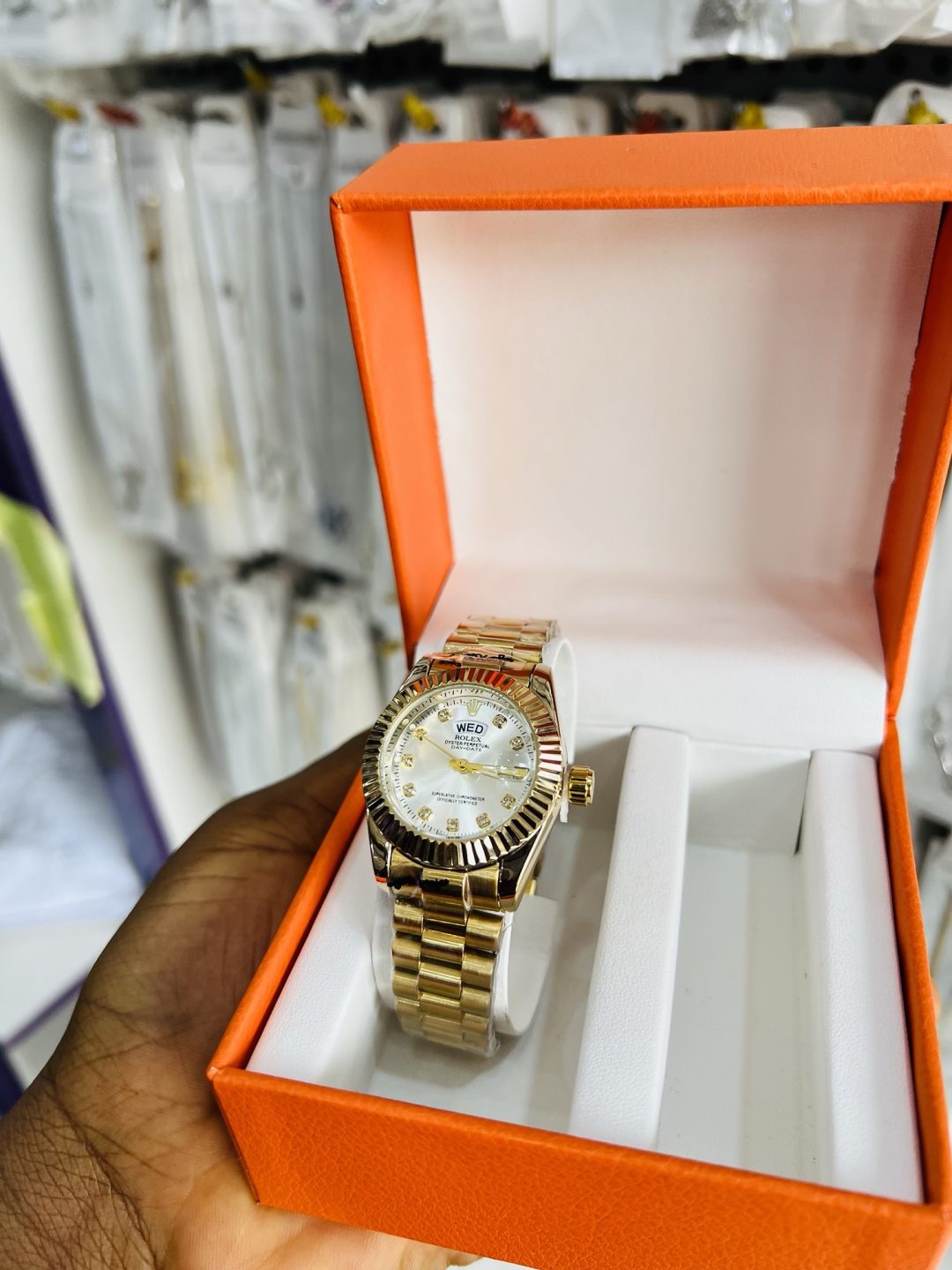 Engraved female gold Rolex watch - Image 3