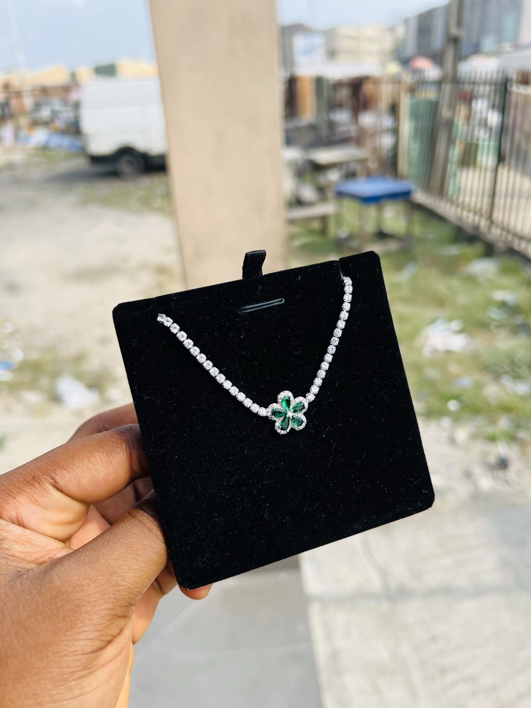 Green flower Cz necklace (silver) - Image 3