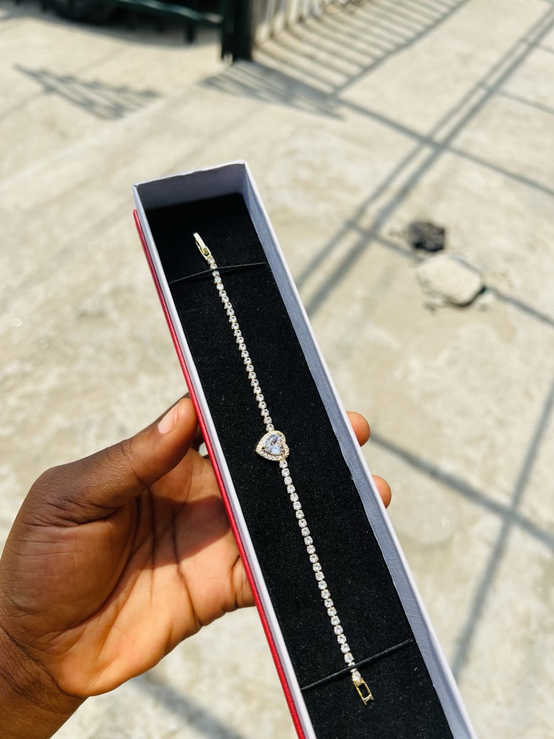 White love Cz bracelet (gold)