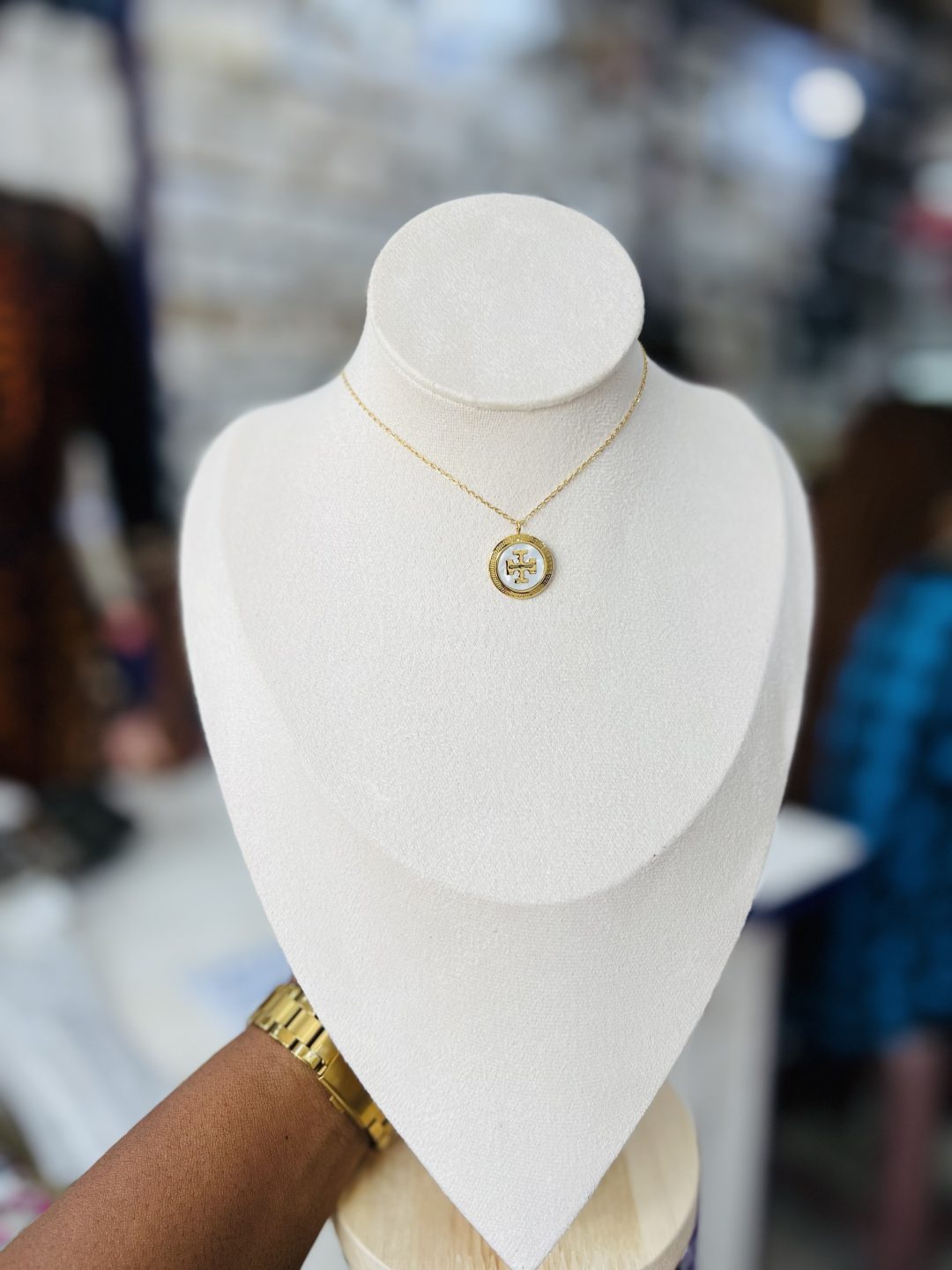 White Tory Burch steel necklace - Image 5