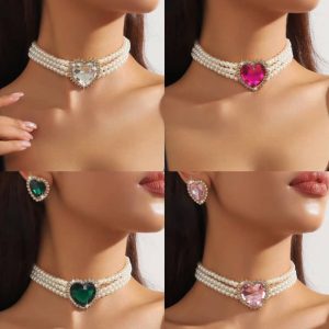 Heart 3 step white pearl necklace