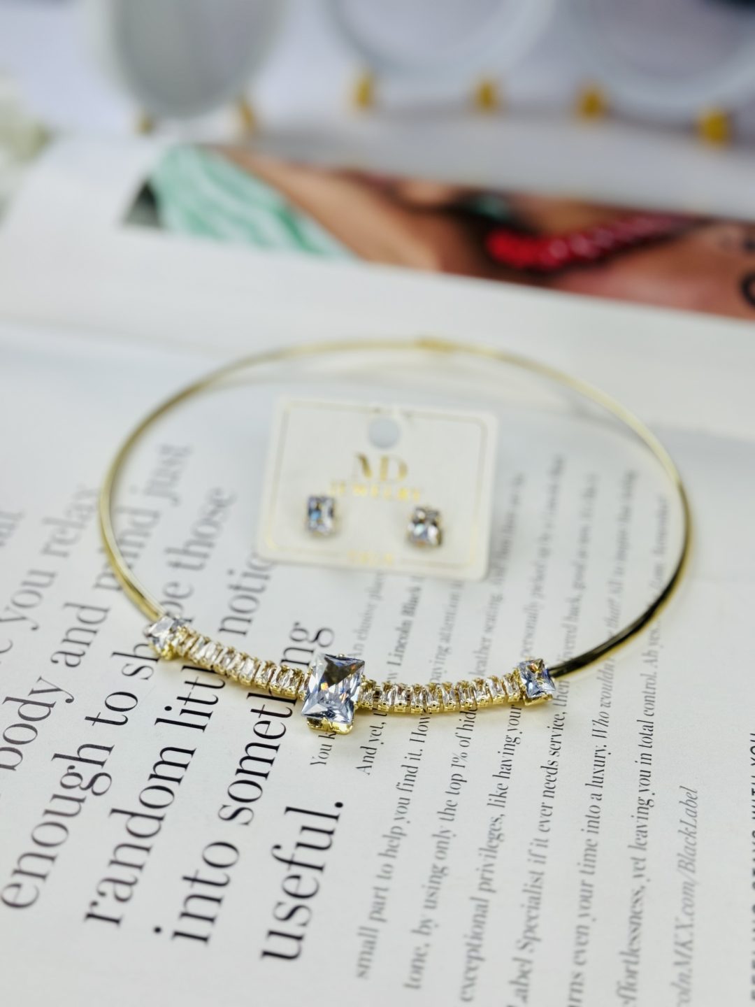MD CRYSTAL SQUARE GOLD SET - Image 2