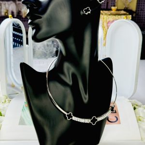 MD VCA SILVER CHORD NECKLACE