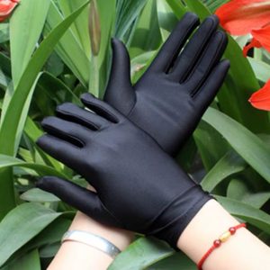 Black content gloves now available