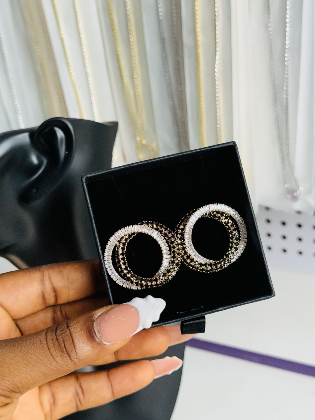 Gold black rhinestone statement earring - Image 2