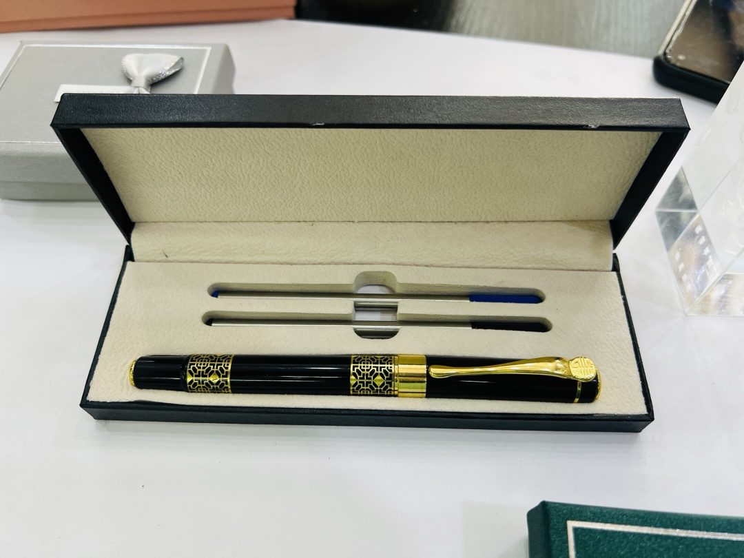 Print Refillable pen - Image 3