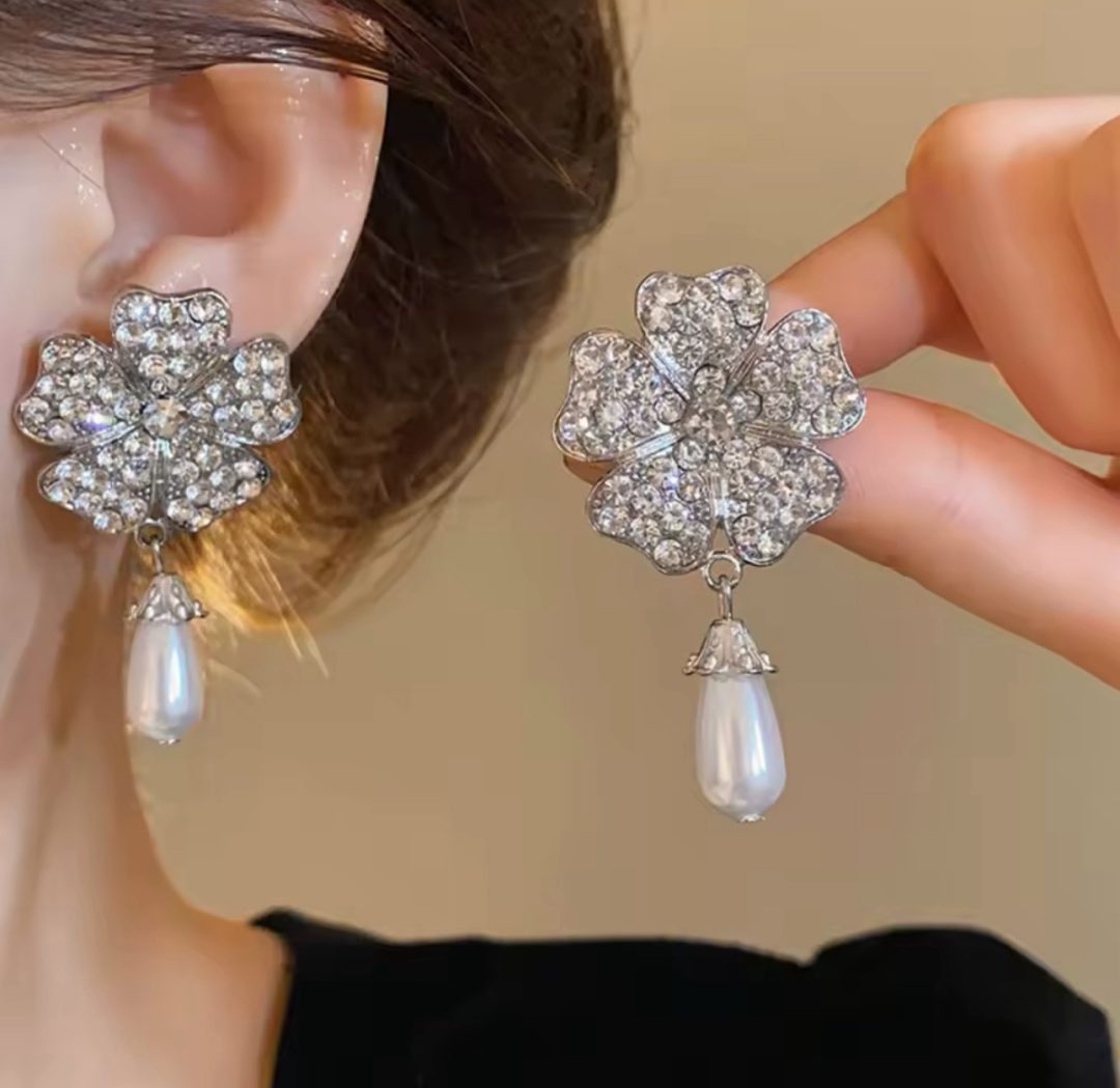 Royal 3 step silver flower pearl set - Image 4