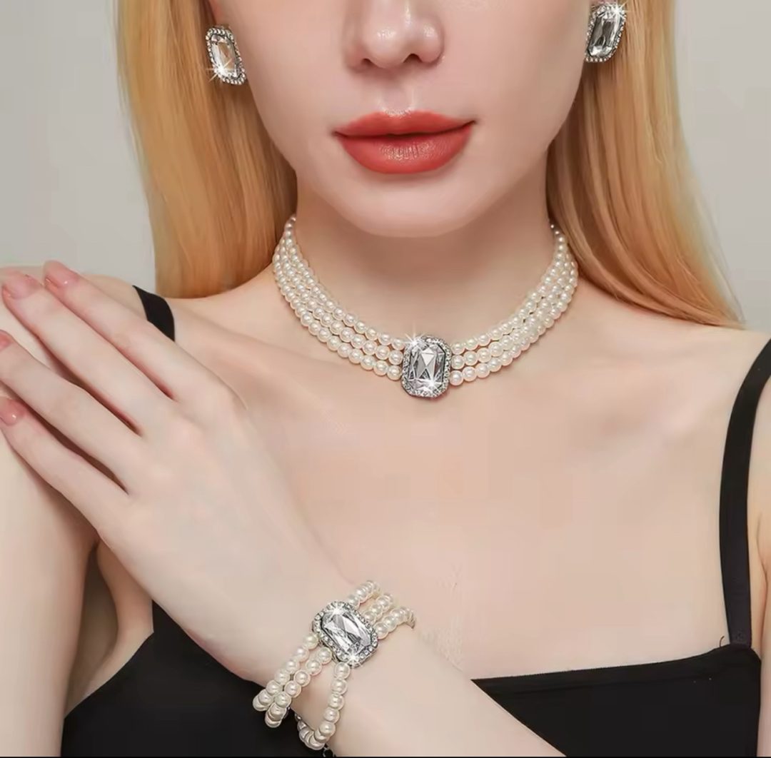 White 3 pearl square set