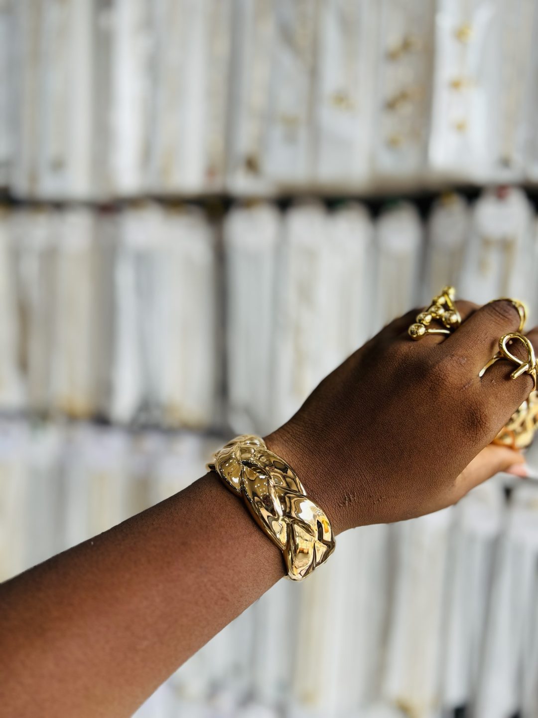 Juliet Göld chunky bracelet - Image 3