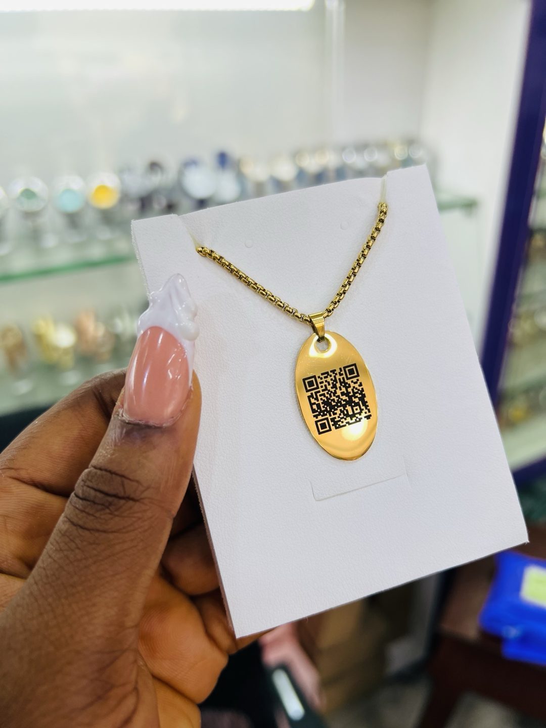 Engraved Oval barcoded necklace - Image 3