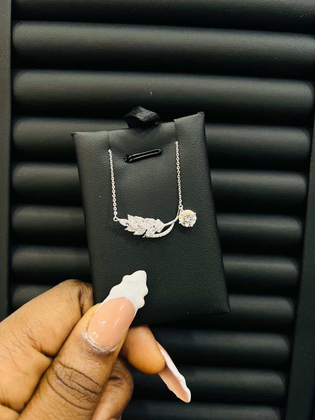 Alicia Moissanite Necklace - Image 2