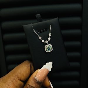 April’s Moissanite Neck
