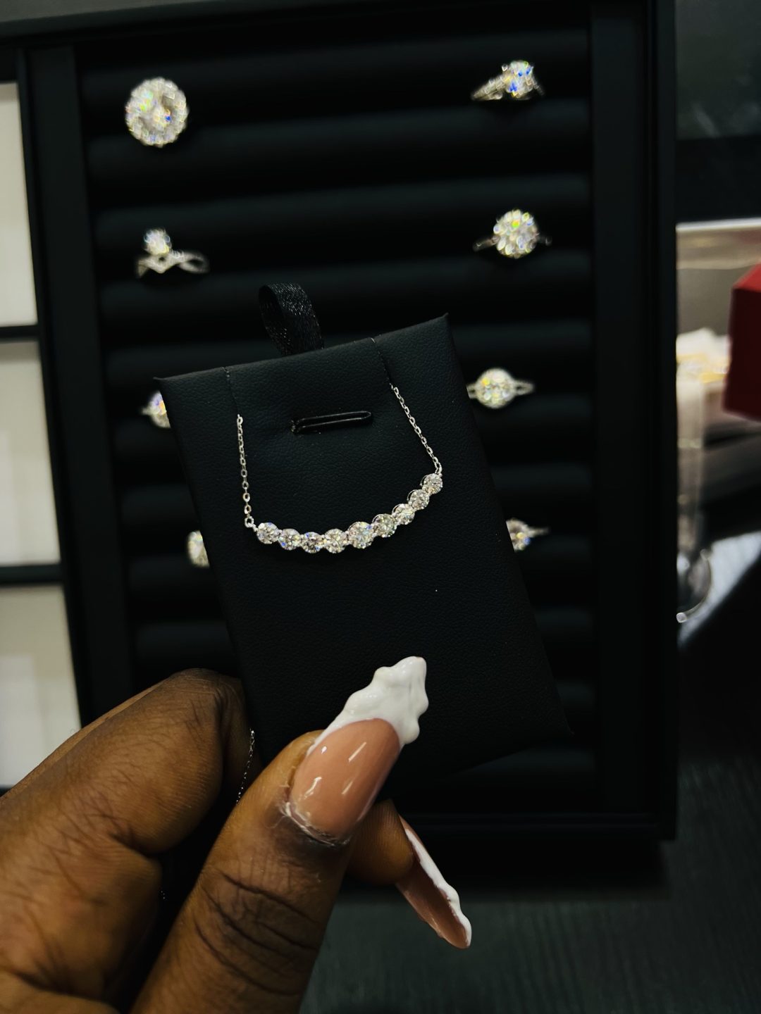 Tope Moissanite Necklace - Image 2