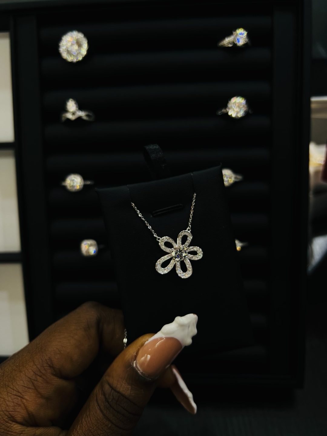 Sunflower Moissanite Necklace - Image 3
