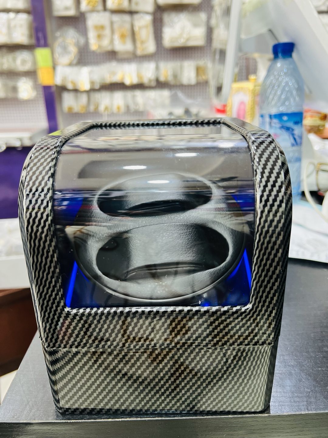 Watch Rotating display machine - Image 11