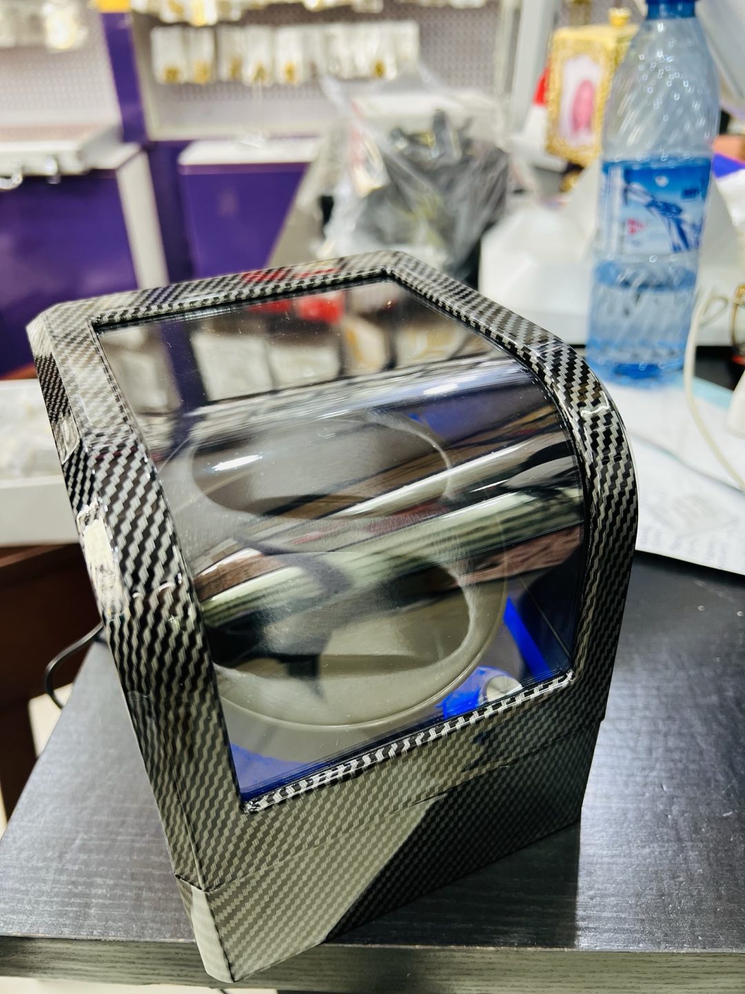 Watch Rotating display machine - Image 12